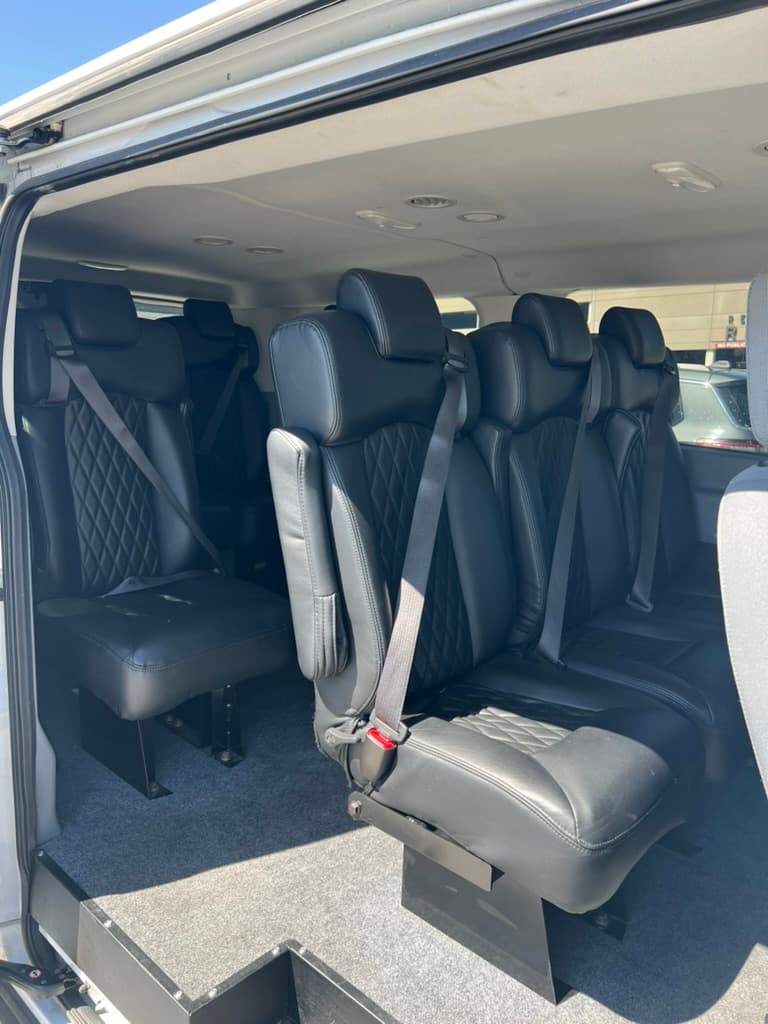 2019 Ford Transit 150 XLT Luxury 10 Seat Van thumbnail 11