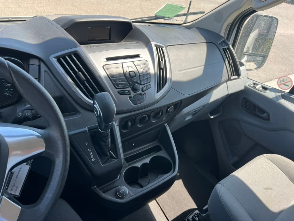 2019 Ford Transit 150 XLT Luxury 10 Seat Van thumbnail 14